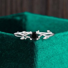 Solitaire Round Cut Black