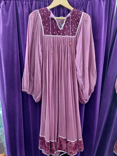 Indian cotton 70s medieval - 70s,