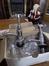  HOT  AND  COLD WESTMINSTER