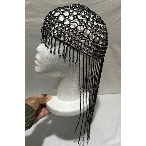 Black beaded cleopatra - black,
