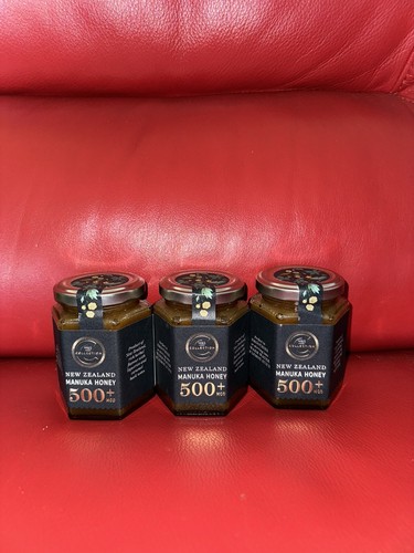 New zealand manuka honey - zealand,