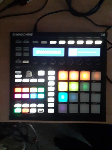 Native instruments maschine - instruments,