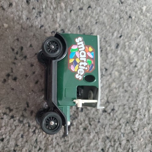 Lledo smarties van - lledo, cast