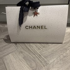 CHANEL WHITE LARGE HOLIDAY