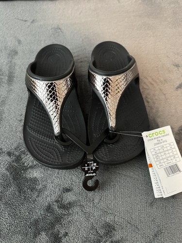 Nwt women crocs sloane - nwt,