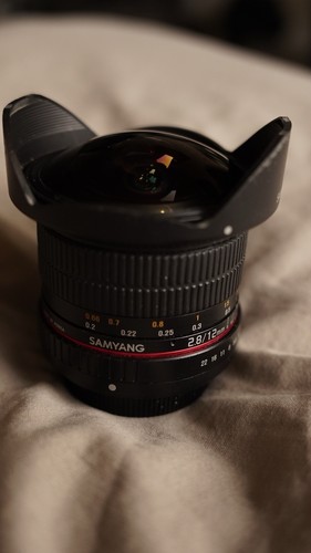 Samyang 12mm fish eye - f2.8/12mm, fish-eye