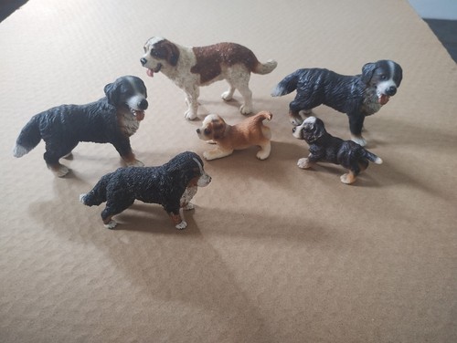 Schleich pets dogs - /,