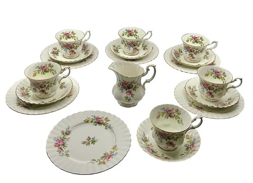 Royal albert moss rose - royal, bone