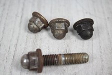 Toilet nuts bolt manifold