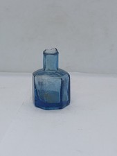 Old Octagonal Light Blue Shear