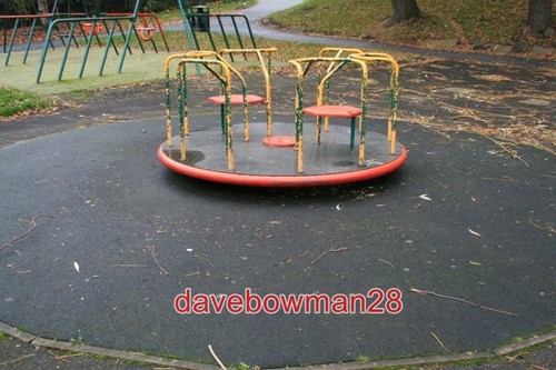 Photo playground roundabout - photo,