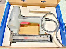 Rapesco Master Nailer Pro