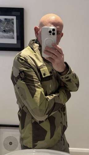 Belstaff rail fragment wax - rail.,