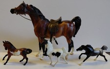 Breyer Horse Bundle x4 Inc. Pinto American Saddlebred 1975 (1 Large, 3 Small)