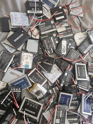 Job lot phone - lot, batterys