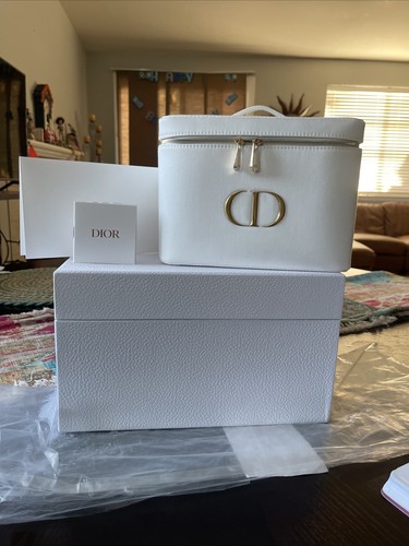 Dior white vanity train - vanity,