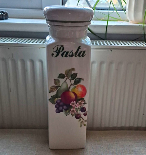 Vintage fresh fruit - fruit, pasta