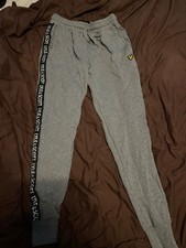 lyle & scott joggers