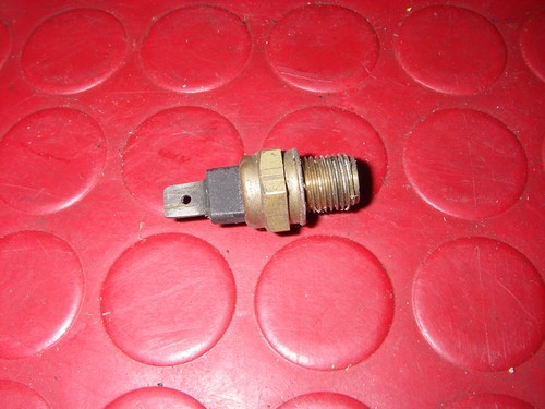 Engine head temperature - head, sensor