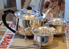 Stunning Yeoman Plate Silver Plated Teapot Jug Sugar Bowl Bakelite Handles