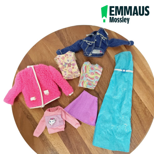 Genuine barbie clothes bundle - genuine,