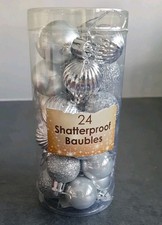 Christmas Tree Decorations 24