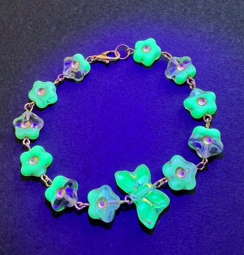 Turquoise mint uranium - , glass