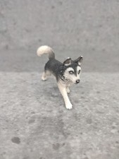 SCHLEICH HUSKY DOG  FIGURE 