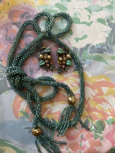 Vintage beaded lariat - beaded, necklace
