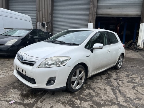 Toyota auris hybrid mk1 - toyota,