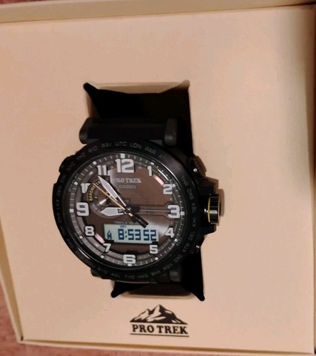 Casio pro trek men dial - casio,