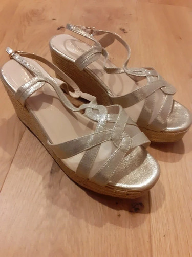 Gold wedge mid heel wide - gold, fit