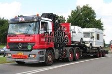 Truck Photo Mercedes-Benz