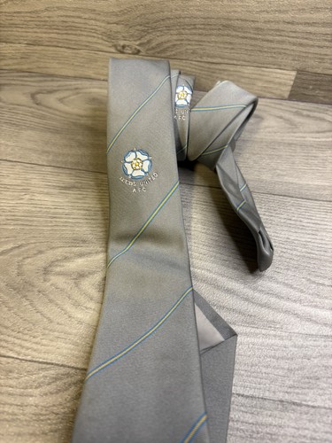 Leeds united crest - neck, tie
