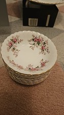 ROYAL ALBERT LAVENDER ROSE