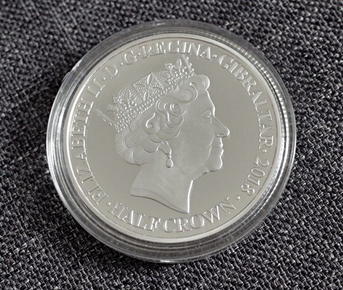 Queen elizabeth collectable - queen,