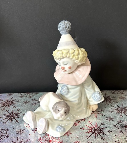 Lladro figurine clown with - figurine, a