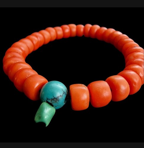 Coral beads bracelet - coral, –