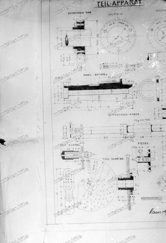Negative-Technical-Drawing-Par