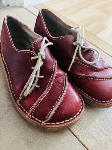 Red leather dead - leather, or