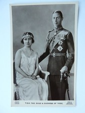 T R H THE DUKE AND DUCHESS OF YORK.. J BEAGLES (8a)