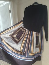 UNUSUAL FOLK STYLE SWEATER