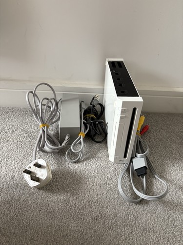 Nintendo wii white console - nintendo,