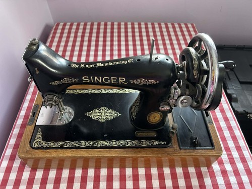 Singer vintage 99k hand crank - vintage,