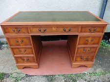 ANTIQUE STYLE LEATHER TOP YEW