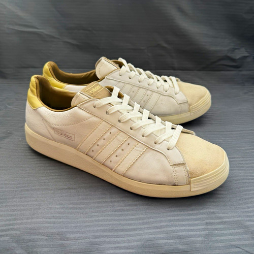 Adidas vintage white leather - vintage,