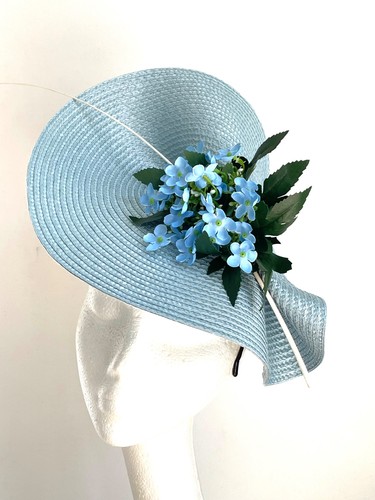 Pale blue flower - , royal