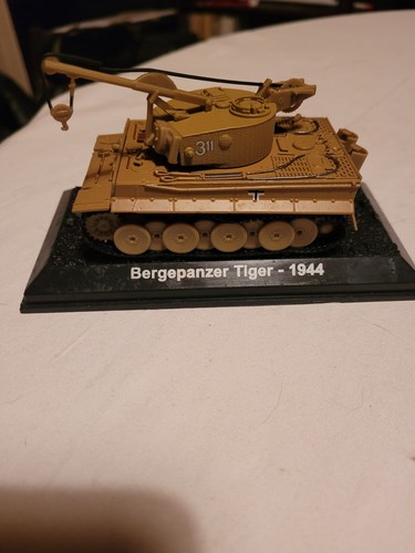 Amercom bergepanzer tiger - 1:72,