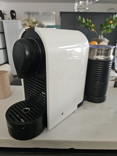 White krups nespresso - krups, coffee