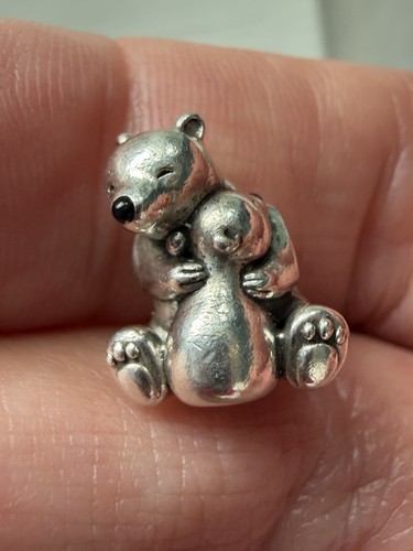 Authentic pandora hugging - authentic,